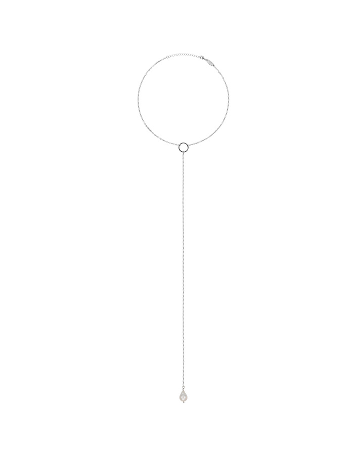 Necklace with pearl